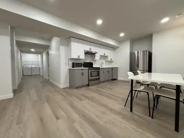 3 Bedroom Apartment Edmonton AB 104471240