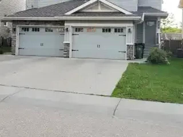 3 Bedroom Apartment Edmonton AB 104563528