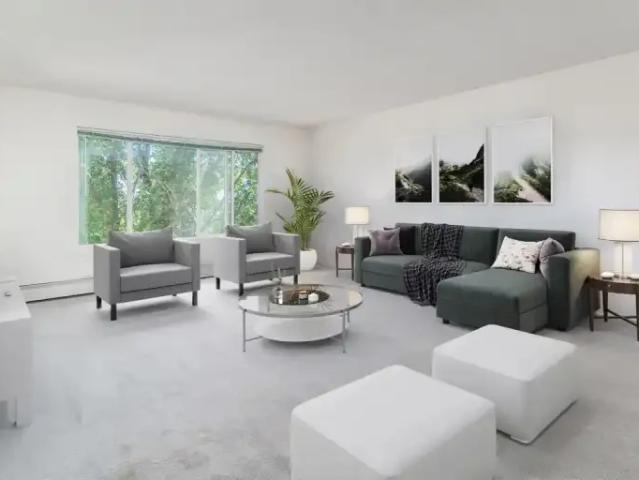 3 Bedroom Apartment Edmonton AB 104535262