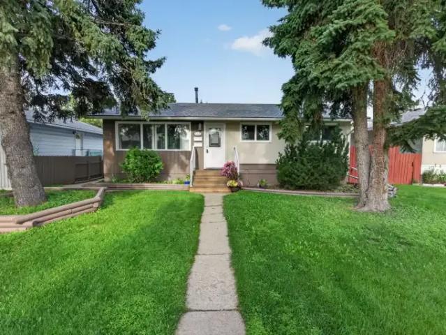 3 Bedroom Apartment Edmonton AB 104972738