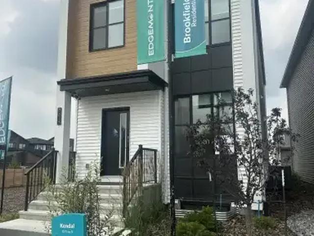 3 Bedroom Apartment Edmonton AB 104986161
