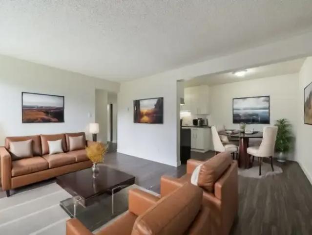 3 Bedroom Apartment Edmonton AB 104990697