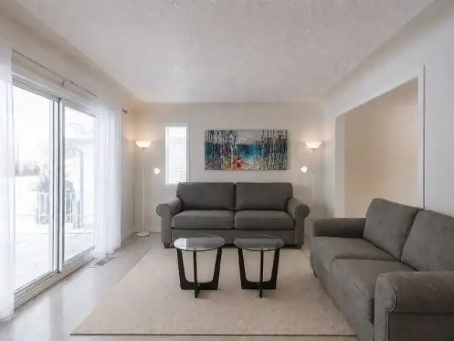 3 Bedroom Apartment Edmonton AB 105047884