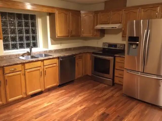 3 Bedroom Apartment Edmonton AB 105150008