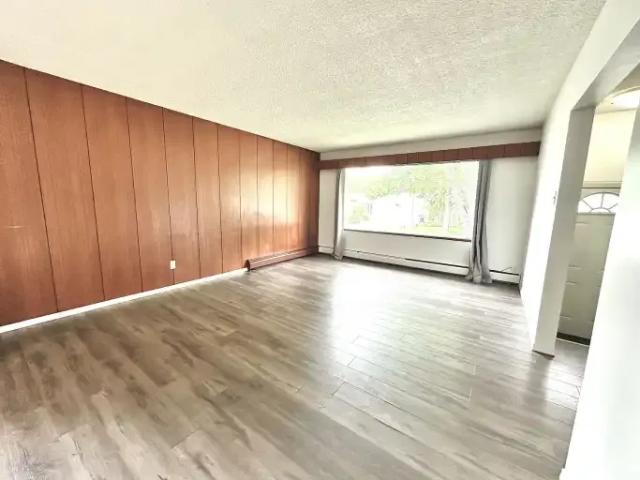 3 Bedroom Apartment Edmonton AB 105100821