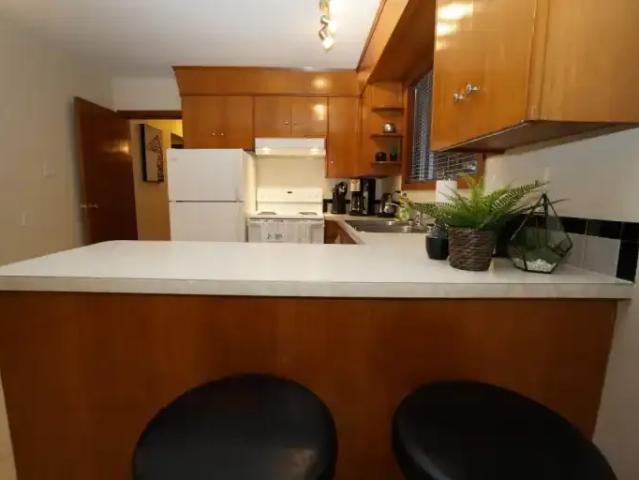 3 Bedroom Apartment Edmonton AB 105118526