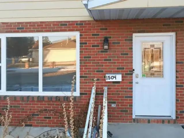 3 Bedroom Apartment Edmonton AB 105543489