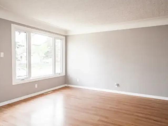 3 Bedroom Apartment Edmonton AB 105580996
