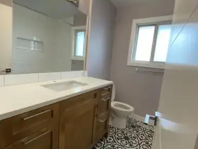 3 Bedroom Apartment Edmonton AB 105601533