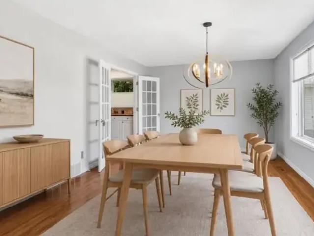 3 Bedroom Apartment Edmonton AB 105716035