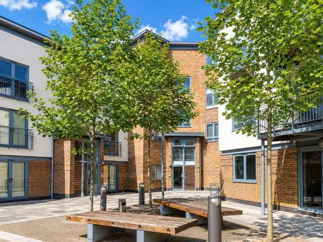 3 Bedroom Apartment Flat