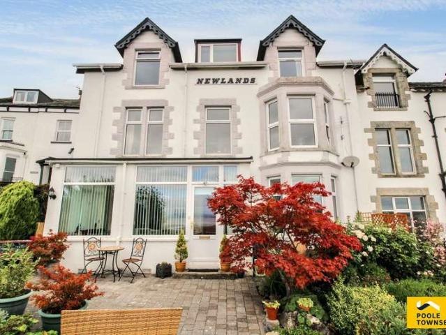 3 Bedroom Apartment Flat