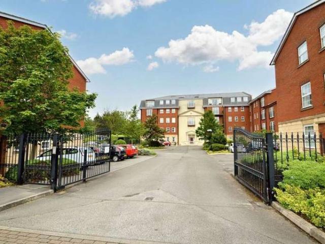 3 Bedroom Apartment Flat