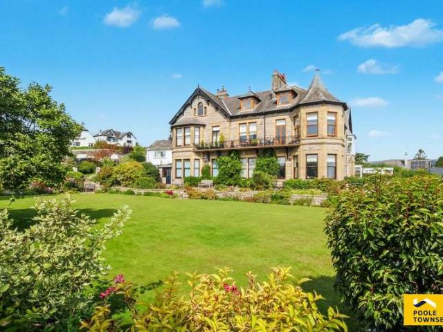3 Bedroom Apartment Flat