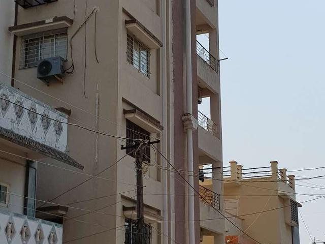 3 Bedroom Apartment Flat