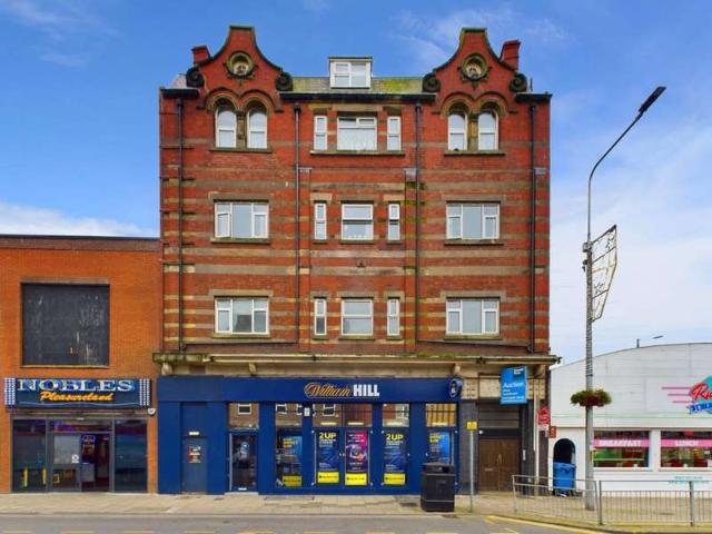 3 Bedroom Apartment Flat