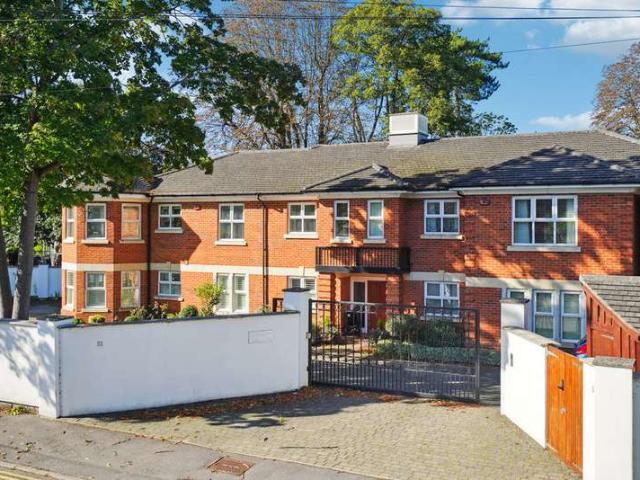 3 Bedroom Apartment Flat