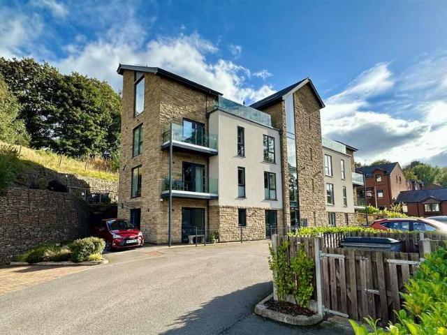 3 Bedroom Apartment Flat