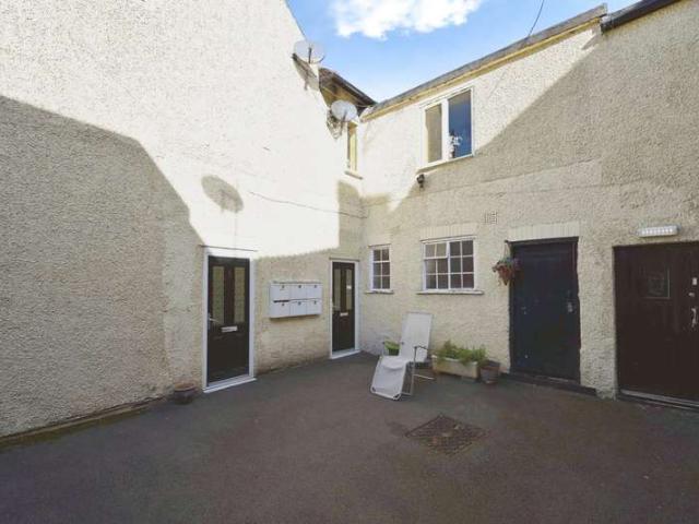 3 Bedroom Apartment Flat