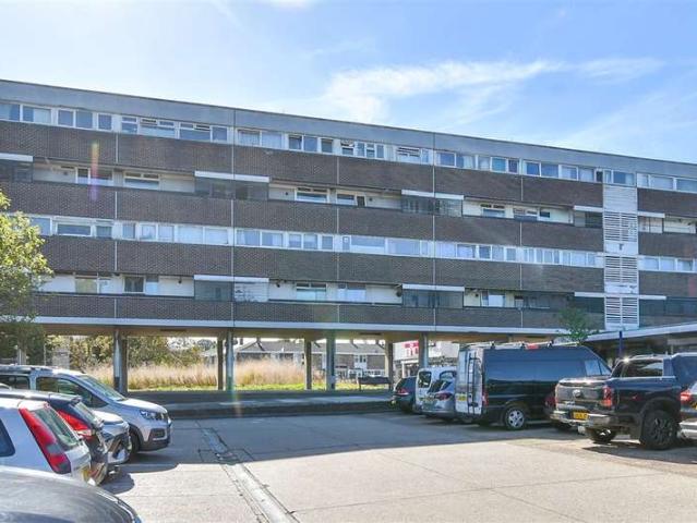 3 Bedroom Ground Flat