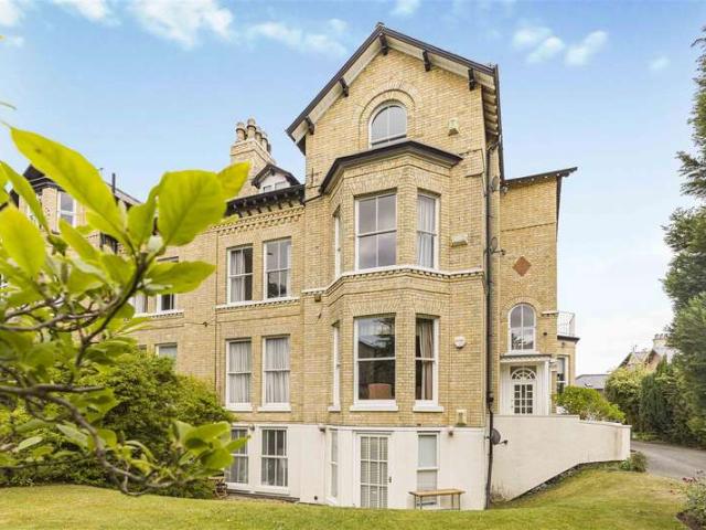 3 Bedroom Apartment Flat