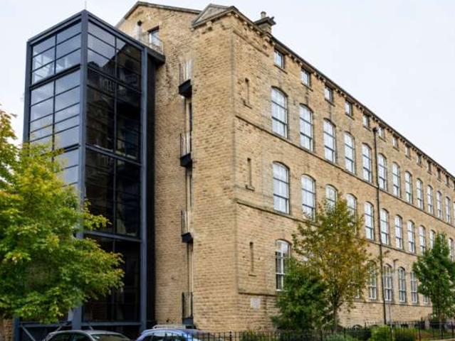 3 Bedroom Apartment Flat