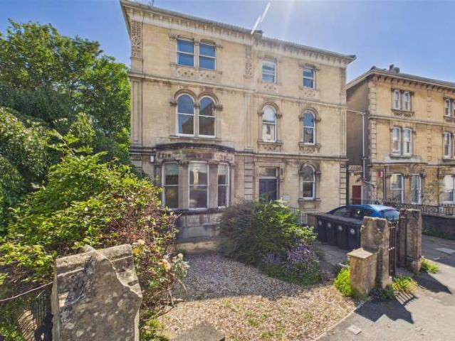 3 Bedroom Apartment Flat