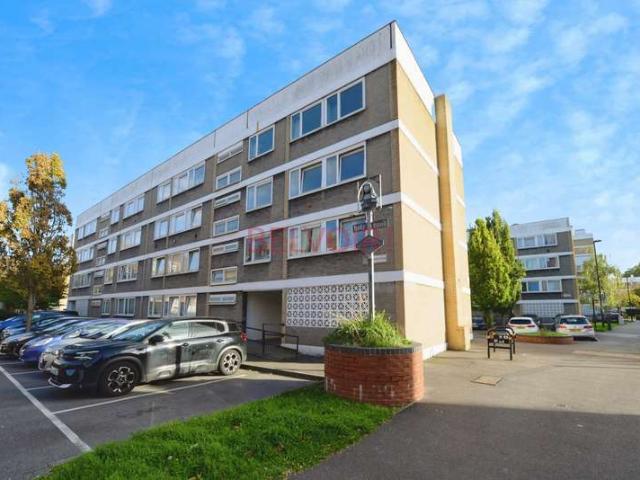 3 Bedroom Apartment Flat