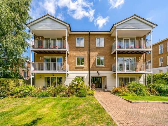 3 Bedroom Apartment Flat