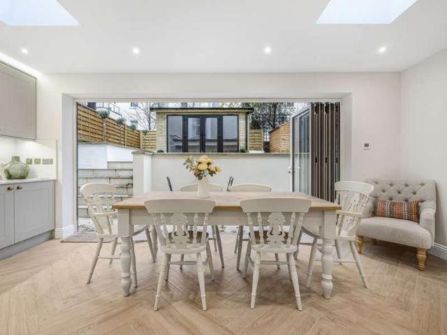 3 Bedroom Apartment Flat