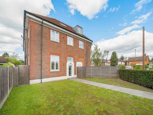 3 Bedroom Apartment Flat