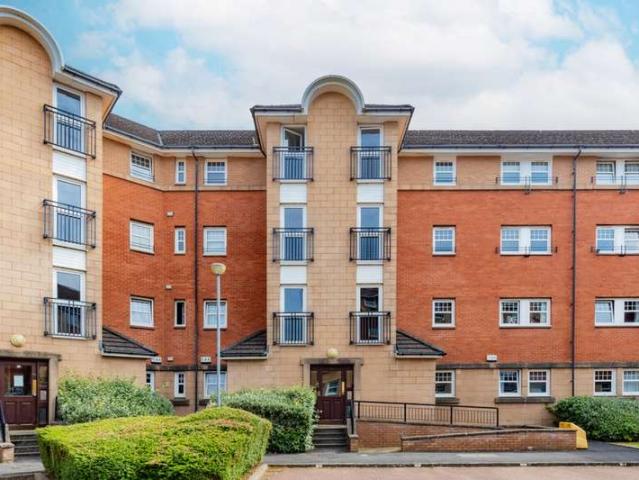 3 Bedroom Apartment Flat