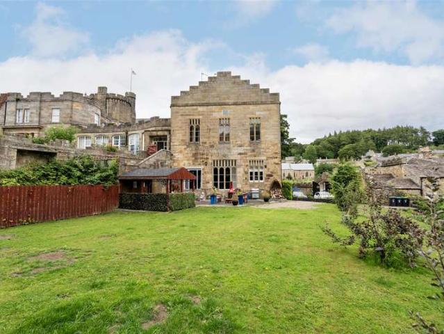 3 Bedroom Apartment Flat