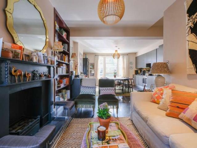 3 Bedroom Apartment Flat
