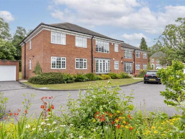 3 Bedroom Apartment Flat