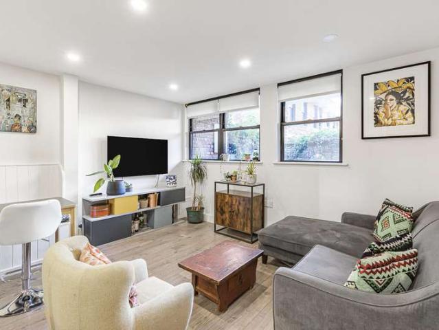 3 Bedroom Apartment Flat