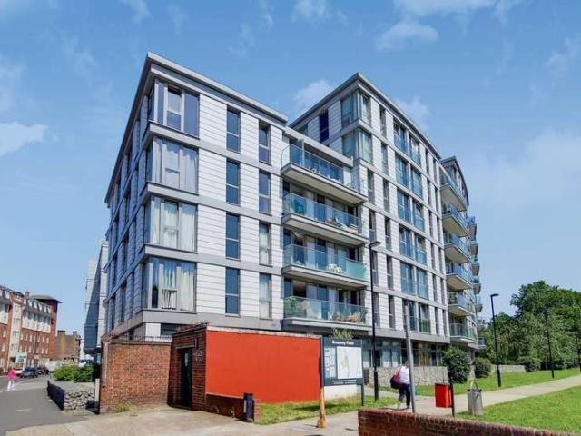 3 Bedroom Apartment Flat