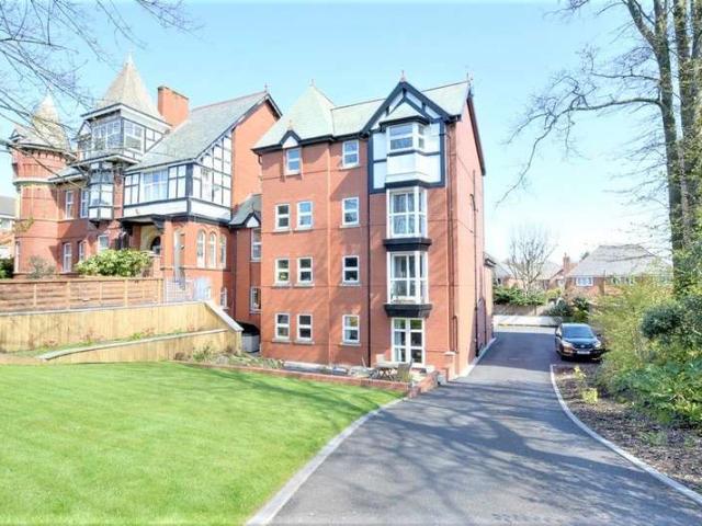 3 Bedroom Apartment Flat