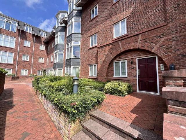 3 Bedroom Apartment Flat