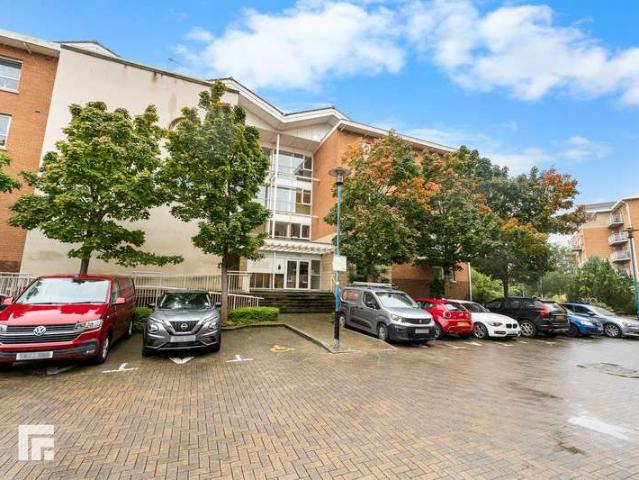 3 Bedroom Apartment Flat