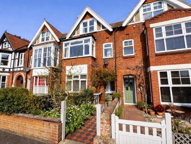 3 Bedroom Apartment Flat