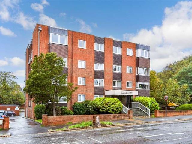 3 Bedroom Apartment Flat