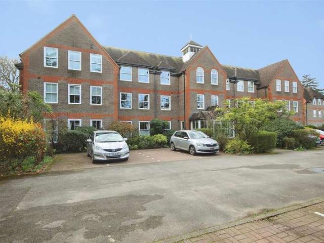 3 Bedroom Apartment Flat