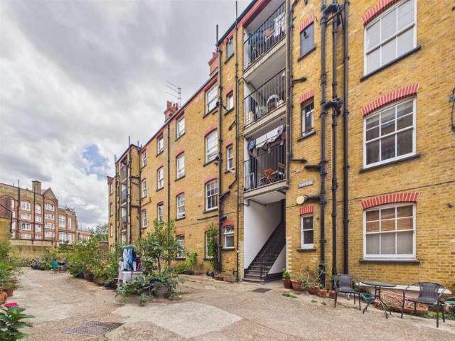 3 Bedroom Apartment Flat