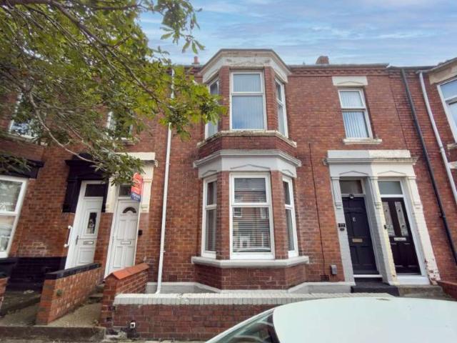 3 Bedroom Apartment Flat