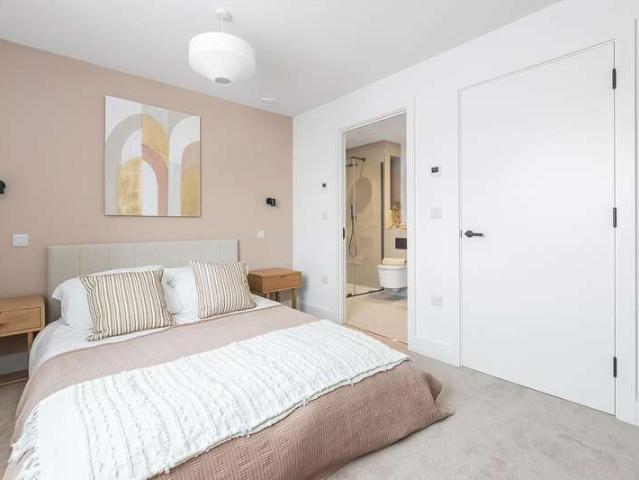 3 Bedroom Apartment Flat
