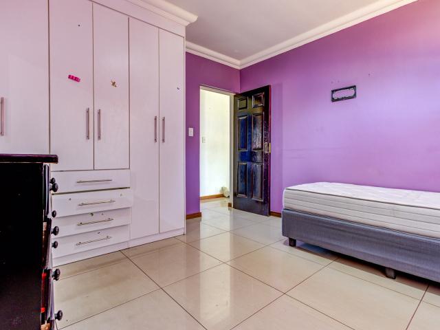 3 Bedroom Apartment / Flat For Sale in Comet