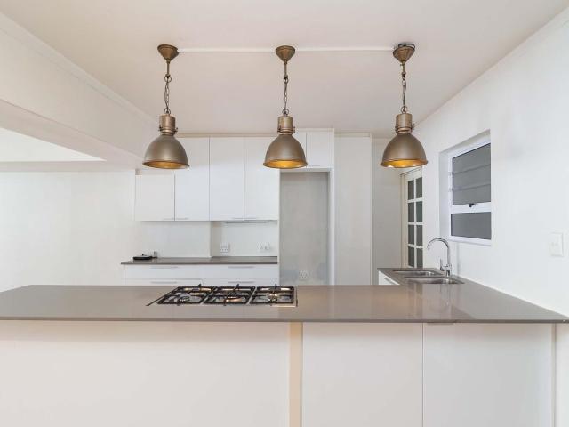 3 Bedroom Apartment / Flat For Sale in Cape Town City Centre