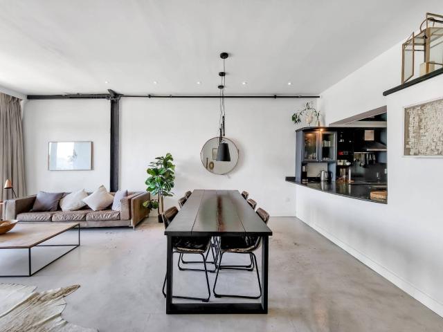 3 Bedroom Apartment / Flat For Sale in Cape Town City Centre
