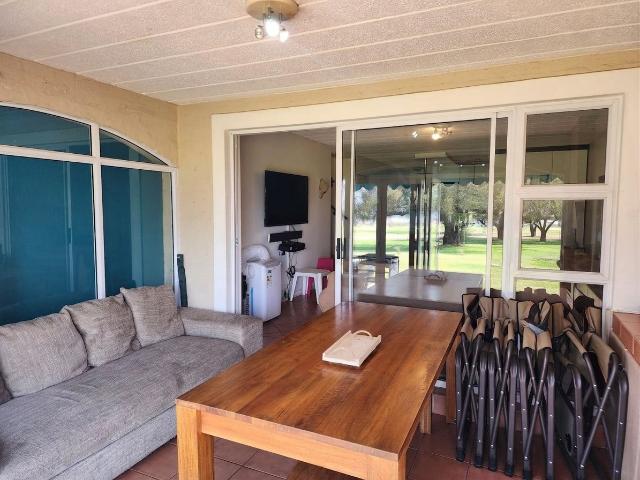 3 Bedroom Apartment / Flat For Sale in Caribbean Beach